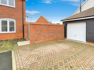 Woodford Walk- click for photo gallery